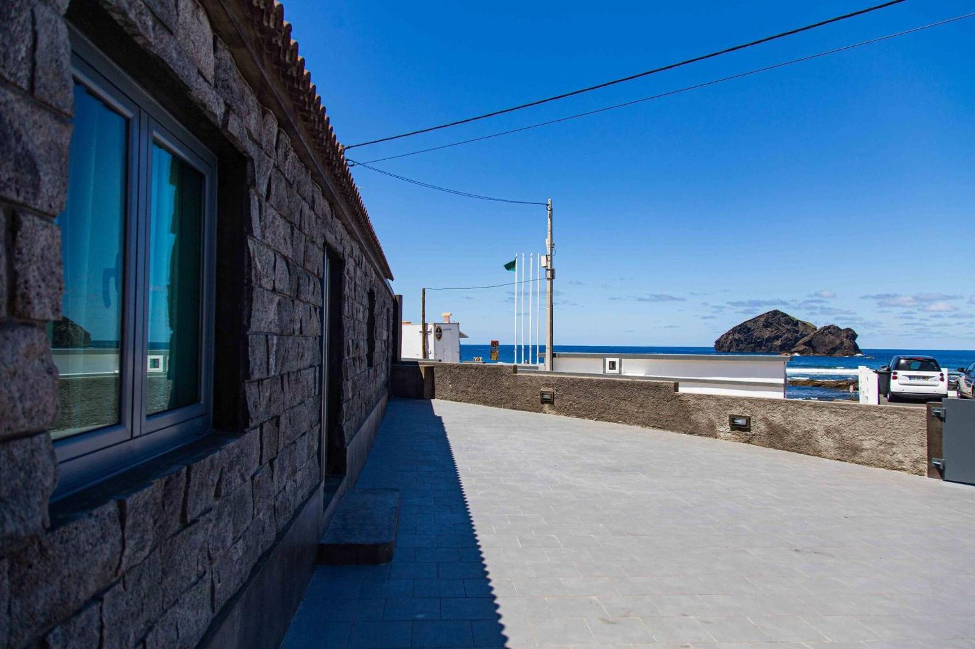 Mosteiros Beach House Eksteriør billede